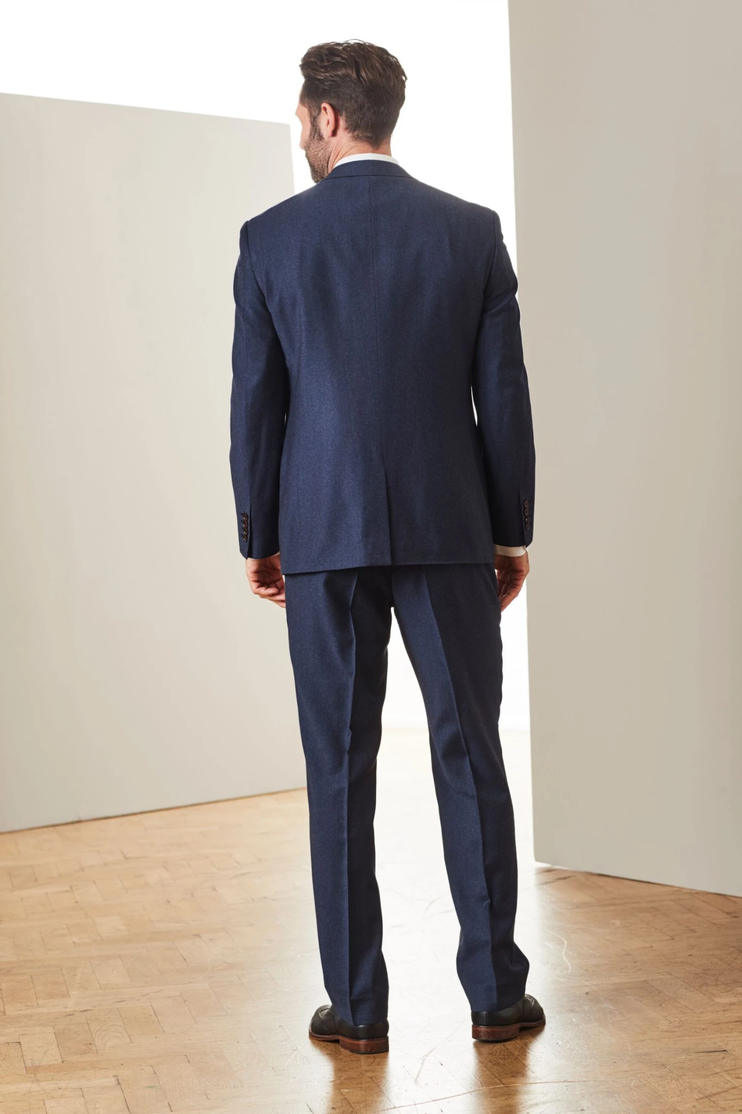 Next Signature Empire Mills 100% Wool Flannel Suit: Jacket 5 Next Signature Empire Mills 100% Wool Flannel Suit: Jacket - Image 3