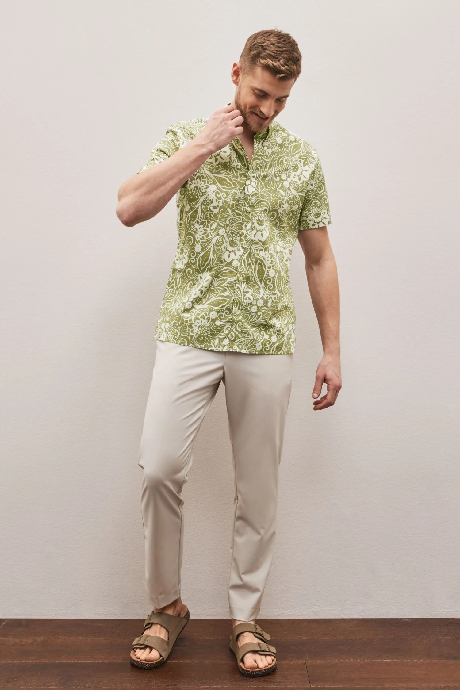 Next Hawaiian Printed Cuban Collar Short Sleeve Shirt 5 Next Hawaiian Printed Cuban Collar Short Sleeve Shirt - Image 3