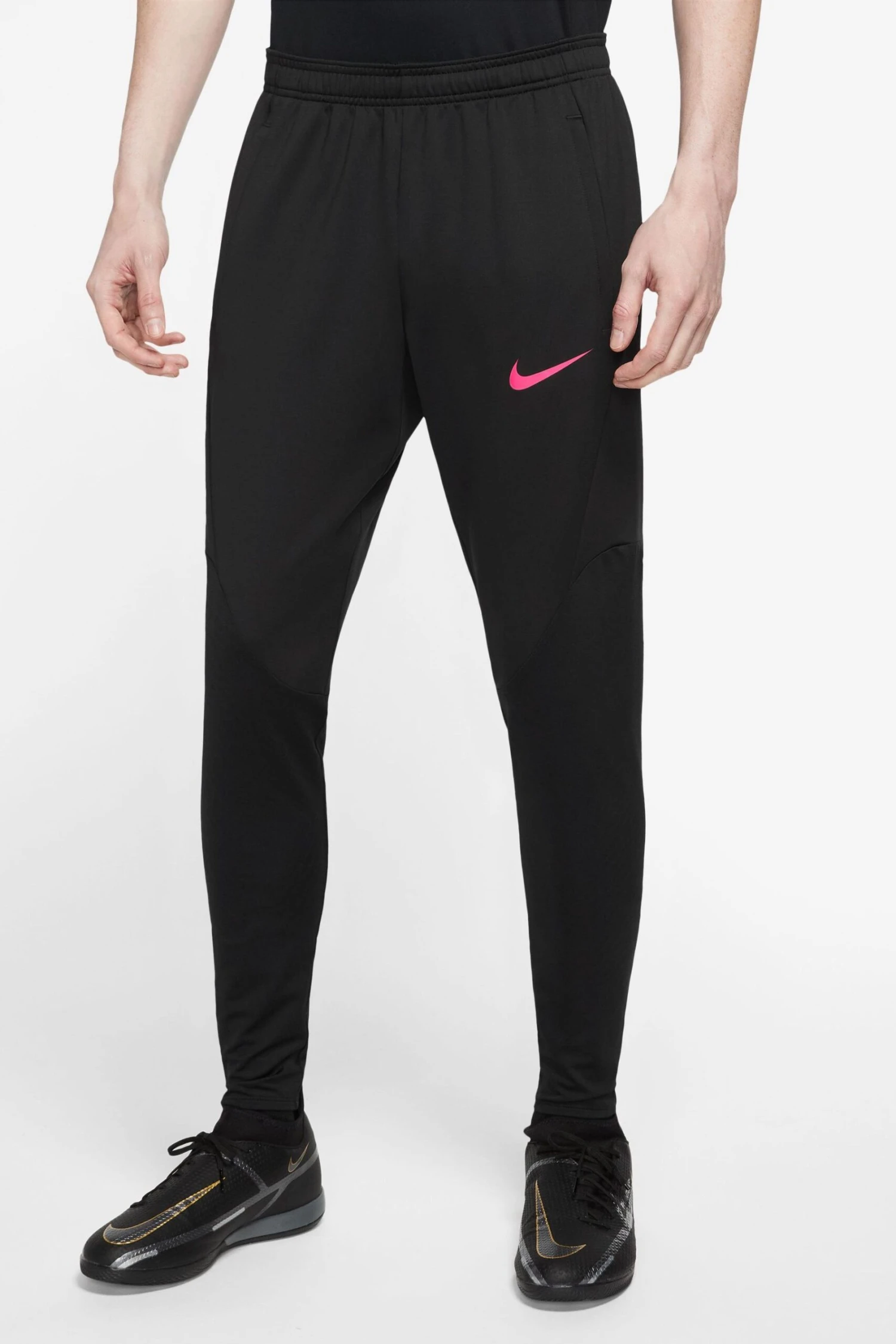 Nike Dri-FIT Strike Training Joggers 3 Nike Dri-FIT Strike Training Joggers